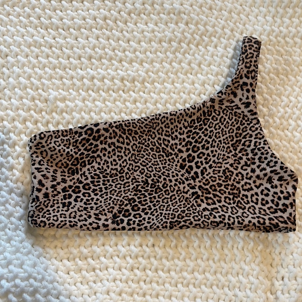 Skatie Cheetah Ellis Top